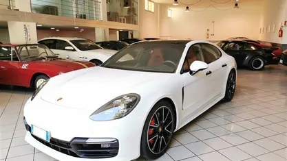 Usata Porsche Panamera Turbo 549 CV (403 kW) 2019 Berlina