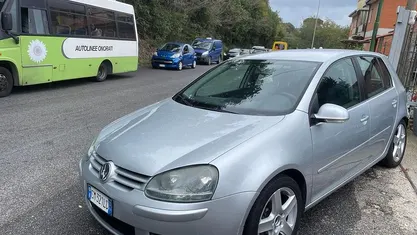 Usata 2004 VW Golf IV Tre volumi | 3500 € (Buon prezzo)