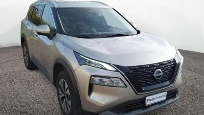 Grigio Usata 2023 Nissan X-Trail N-Connecta SUV | 29.600 € (Buon prezzo)