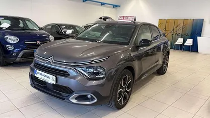 Usata Citroën e-C4 100 kW (136 CV) 2024 Grigio Berlina