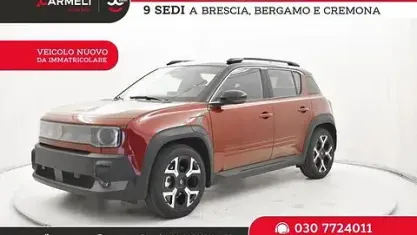 Nuova Renault R4 Komfort 110 kW (150 CV) 2025 Rosso SUV