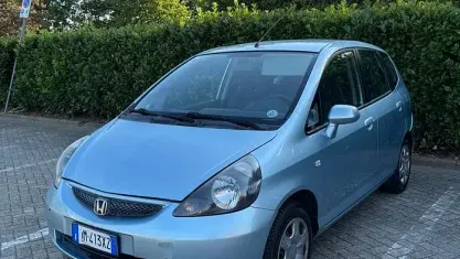 Usata Honda Jazz 78 CV (57 kW) 2005 Bluazzurro Utilitaria