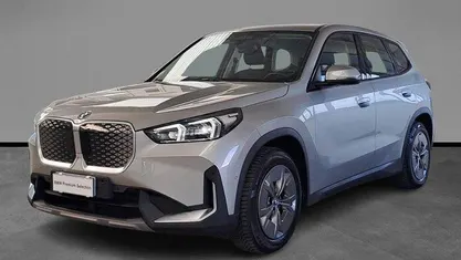 Begagnad BMW iX1 Comfort Edition 279 kW (380 HK) 2024 Silver SUV