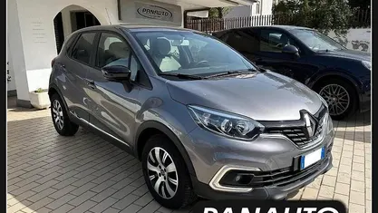 Usata Renault Captur 90 CV (66 kW) 2019 SUV