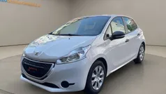 Bianco Usata 2014 Peugeot 208 Due volumi | 7190 € (Buon prezzo)