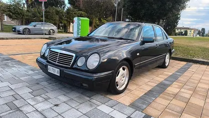 Usata Mercedes E200 Avantgarde 136 CV (100 kW) 1997 Berlina