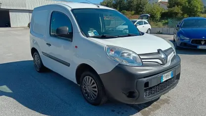 Usata Renault Kangoo 75 CV (55 kW) 2013 Bianco Monovolume