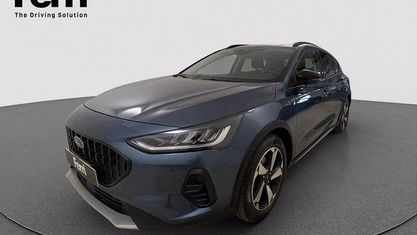Usata Ford Focus Active 125 CV (91 kW) 2022 Chrome blue SUV