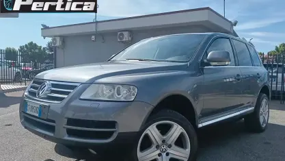 Usata VW Touareg R 174 CV (127 kW) 2005 Grigio SUV