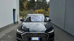 Usata 2018 Audi A8 Comfort Tre volumi | 41.900 € (Molto cara)