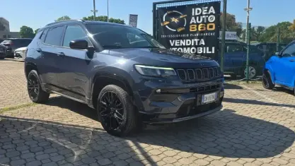 Usata Jeep Compass 179 CV (131 kW) 2023 Blu/azzurro SUV