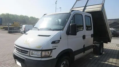 Usata Iveco 35.12 116 CV (85 kW) 2006 Furgone