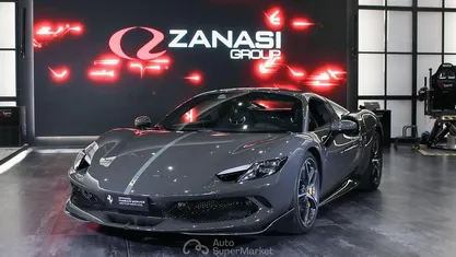 Usata Ferrari 296 799 CV (587 kW) 2023 Cabrio