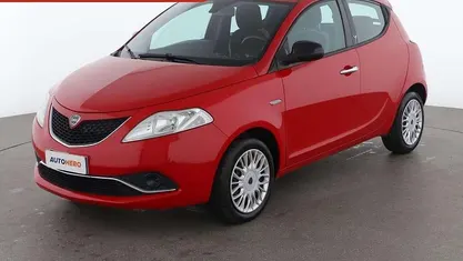 Rosso Usata 2016 Lancia Ypsilon Gold Due volumi | 7799 € (Buon prezzo)