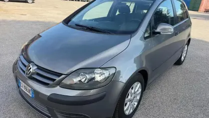 Usata VW Golf Plus Cross Comfortline 105 CV (77 kW) 2005 Grigio Berlina