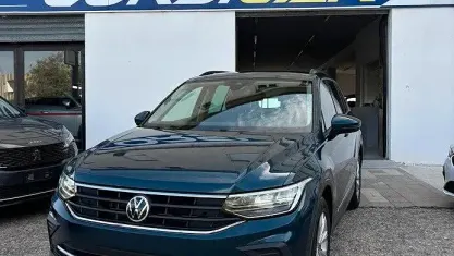 Usata VW Tiguan Life 150 CV (110 kW) 2022 Bluazzurro SUV