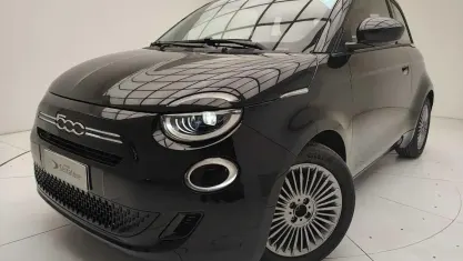 Nuova Fiat 500 65 CV (47 kW) 2025 Nero Berlina