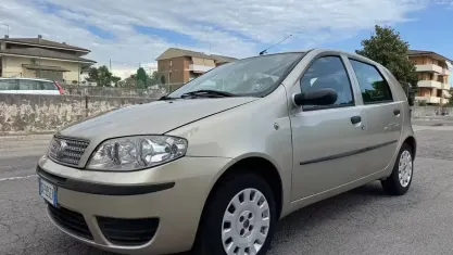 Usata Fiat Punto 60 CV (44 kW) 2009 Giallo Utilitaria