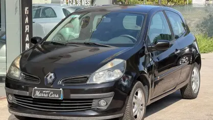 Usata Renault Clio II 75 CV (55 kW) 2006 Nero Berlina