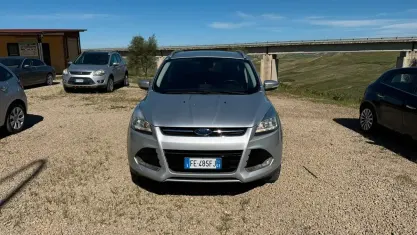 Usata Ford Kuga Titanium 120 CV (88 kW) 2016 Grigio SUV