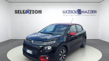 Nero Usata 2017 Citroën C3 Feel Due volumi | 9900 € (Buon prezzo)
