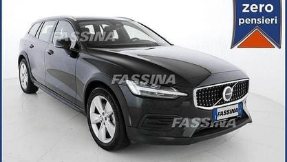 Gebraucht Volvo V60 CC Core 197 PS (144 kW) 2023 Schwarz Kombi