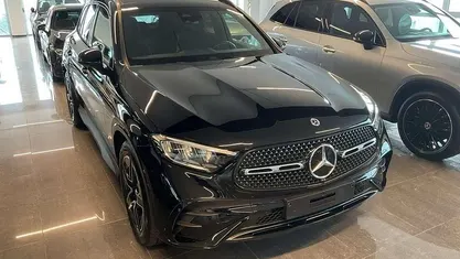 Nero Usata 2024 Mercedes GLC220 AMG Line Premium Plus SUV | 59.900 € (Buon prezzo)