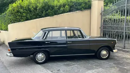 Usata Mercedes 230 118 CV (86 kW) 1960 Nero Berlina