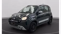 Verde metallizzato Usata 2023 Fiat Panda Garmin Due volumi | 12.000 € (Buon prezzo)