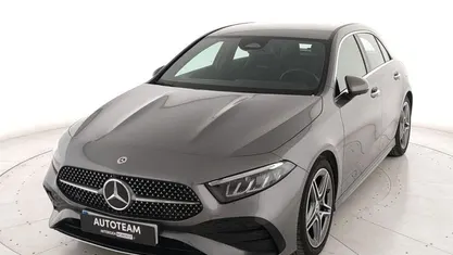 Usata Mercedes A180 AMG Line Premium 136 CV (100 kW) 2025 Grigio metall. Berlina