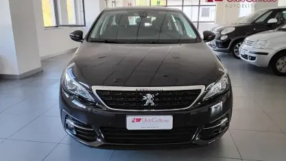 Usata Peugeot 308 Active 131 CV (96 kW) 2021 Nero Station wagon