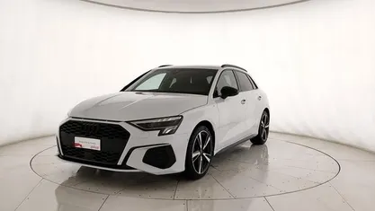 Usata Audi A3 Sportback e-tron S-Line 150 CV (110 kW) 2023 Bianco Utilitaria