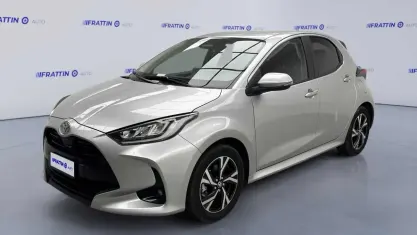 Usata Toyota Yaris Trend 116 CV (85 kW) 2025 Grigio Utilitaria