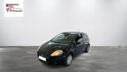 Usata Fiat Grande Punto Dynamic 90 CV (66 kW) 2009 Nero Utilitaria