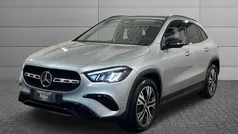 Argento Nuova 2025 Mercedes GLA200 SUV | 47.800 € (Buon prezzo)