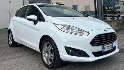 Usata Ford Fiesta Titanium 75 CV (55 kW) 2014 Utilitaria