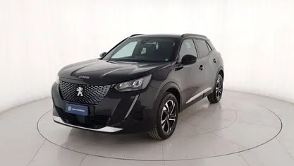 Usata Peugeot 2008 Allure 131 CV (96 kW) 2023 Nero metallizzato SUV