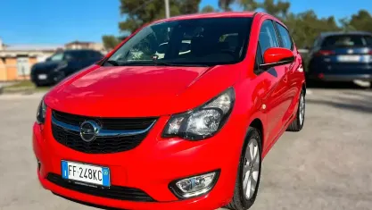 Usata Opel Karl Cosmo 73 CV (53 kW) 2016 Rosso Utilitaria