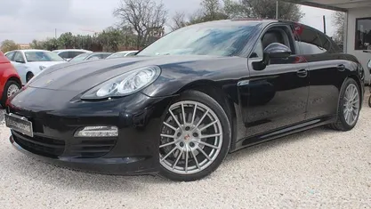 Usata Porsche Panamera 250 CV (183 kW) 2012 Utilitaria