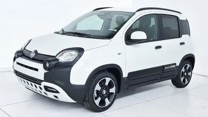 Bianco Nuova 2025 Fiat Panda Tre volumi | 16.090 €