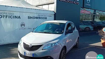 Usata Lancia Ypsilon Gold 69 CV (50 kW) 2020 Grigio Utilitaria