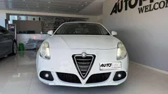 Usata 2012 Alfa Romeo Giulietta Due volumi | 4800 € (Buon prezzo)