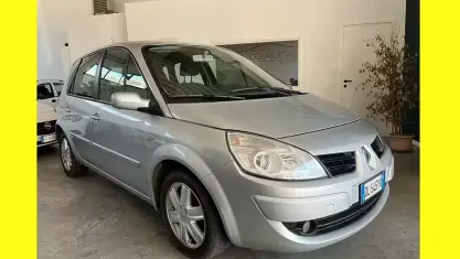 Usata Renault Scénic 105 CV (77 kW) 2007 Grigio Monovolume