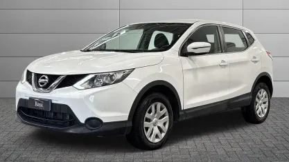 Usata Nissan Qashqai 360º 116 CV (85 kW) 2015 Bianco SUV