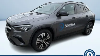 Grigio metallizzato Usata 2024 Mercedes GLA180 Advanced SUV | 40.500 € (Buon prezzo)