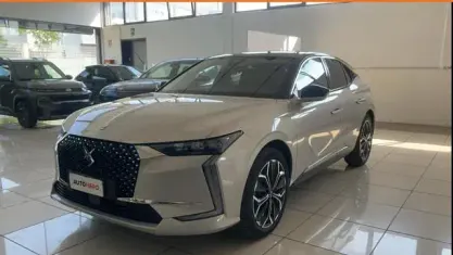Usata DS Automobiles DS4 Trocadero 225 CV (165 kW) 2022 Beige SUV