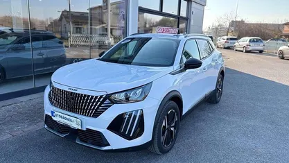 Bianco Usata 2025 Peugeot 2008 Allure SUV | 22.300 € (Buon prezzo)
