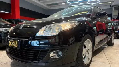 Usata Renault Mégane III 110 CV (80 kW) 2012 Nero Berlina