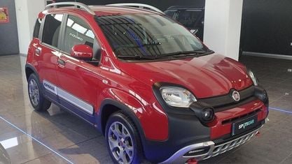 Käytetty Fiat Panda Cross Cross 70 HP (51 kW) 2022 Punainen Viistoperä