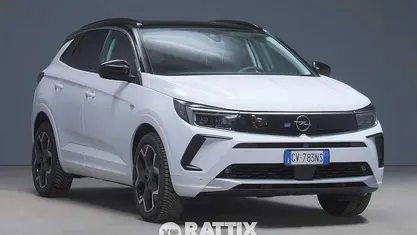 Usata Opel Grandland X Ultimate 131 CV (96 kW) 2024 Artik white SUV